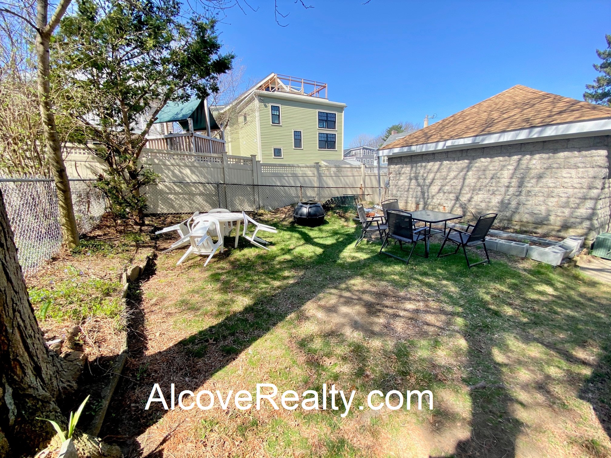 40 Alfred Rd, Arlington