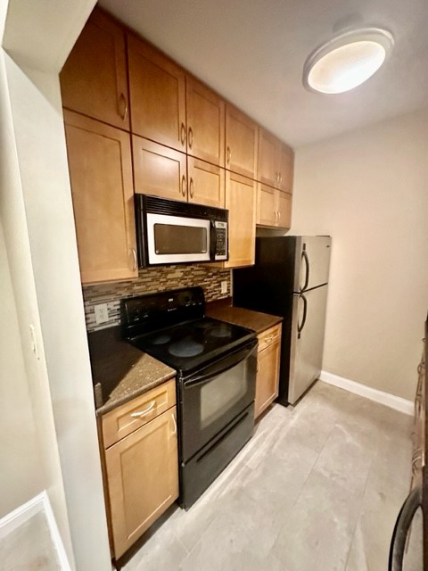 19 Wiget St, North End