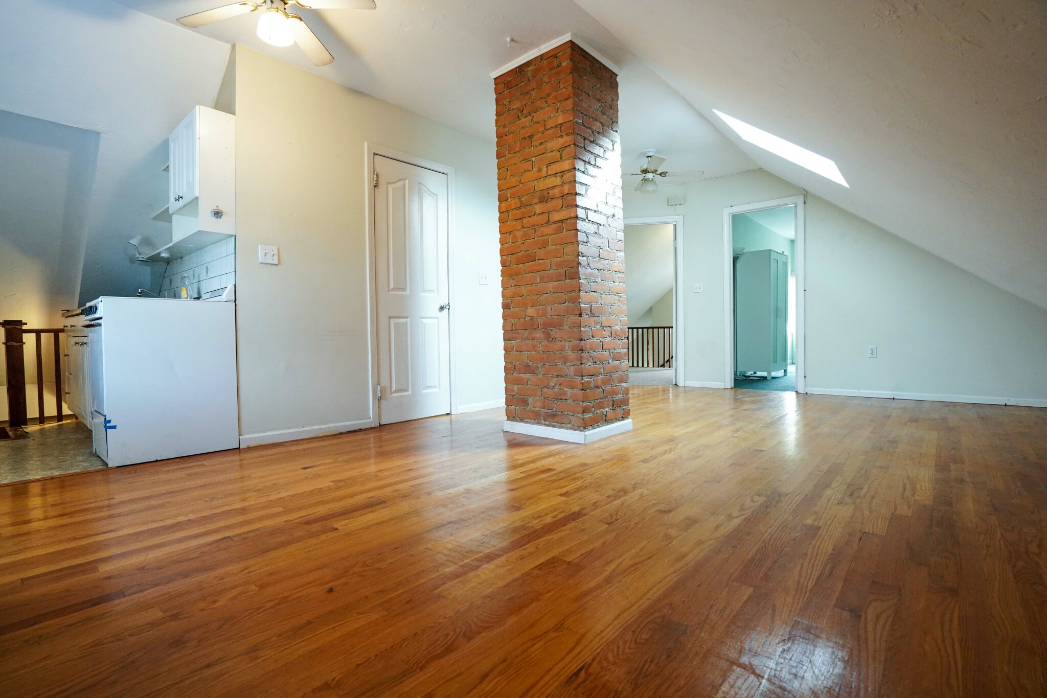 24 Oak Square Ave, Brighton