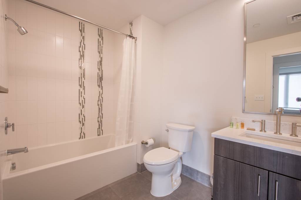 900 Beacon St, Fenway