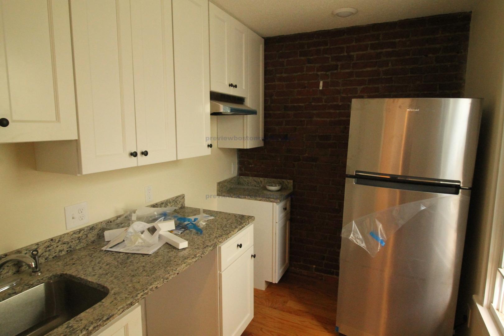 51 Cameron St, Brookline Hills