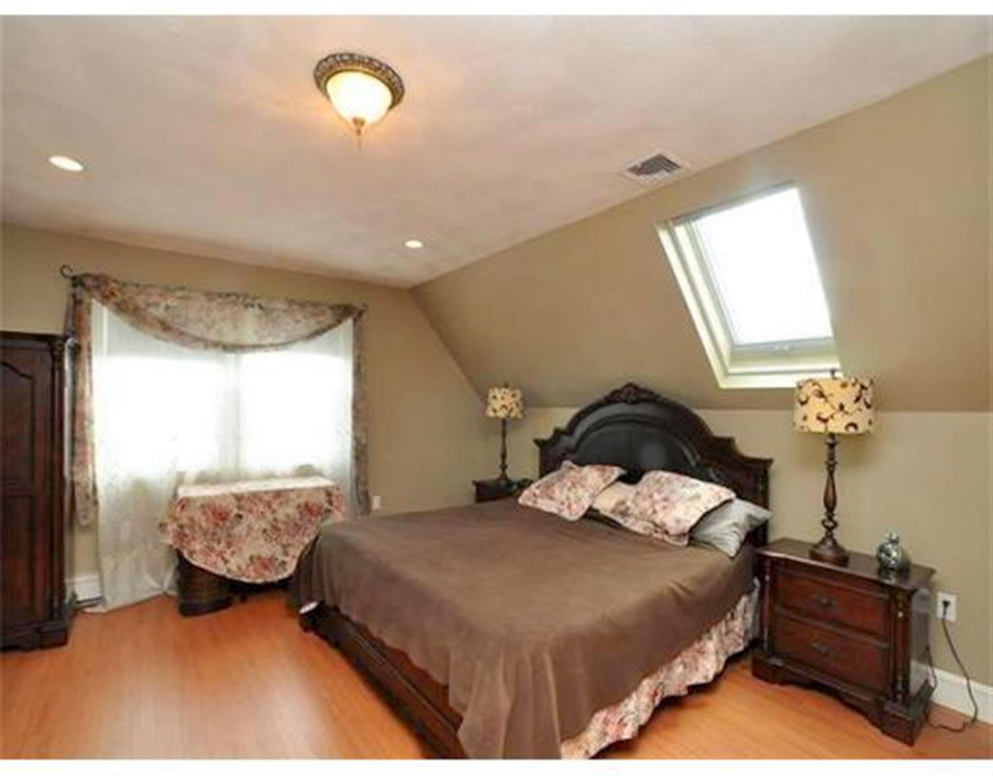 53 Bowen Ave, Medford