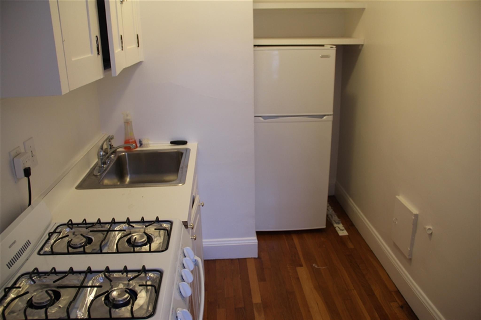 119 College Ave, Davis Square