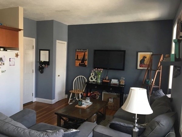 151 W 6th, South Boston