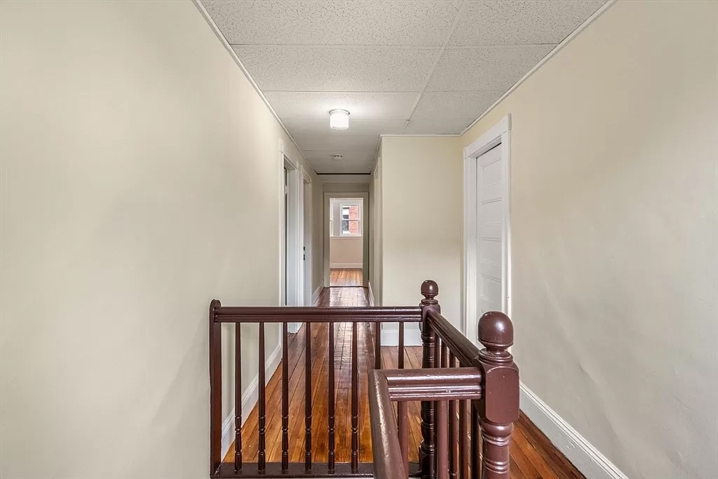 10 Royal St, Allston