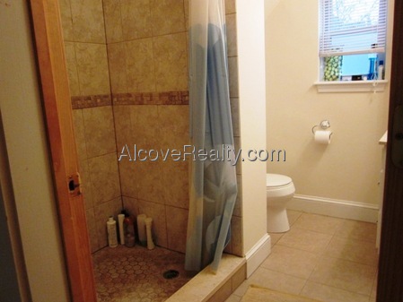 28 Cherry St, Porter Square