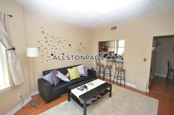 1423 Commonwealth Ave, Allston