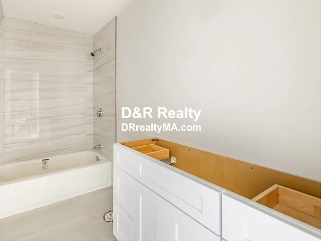 152 Trenton St, East Boston