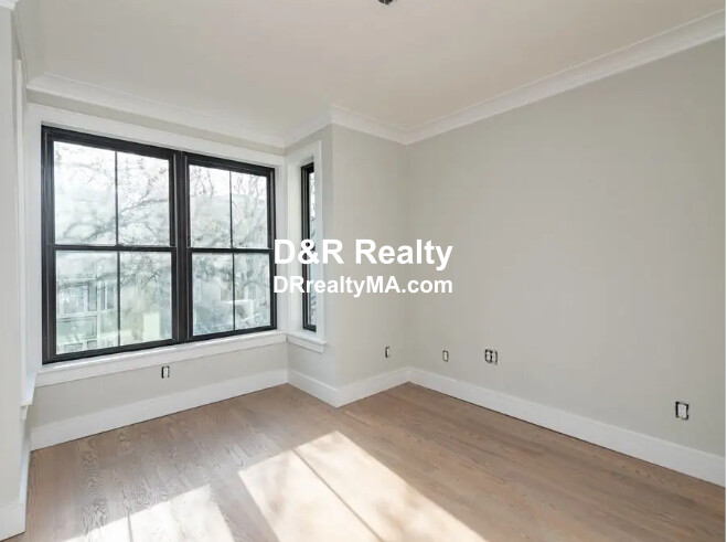 152 Trenton St, East Boston