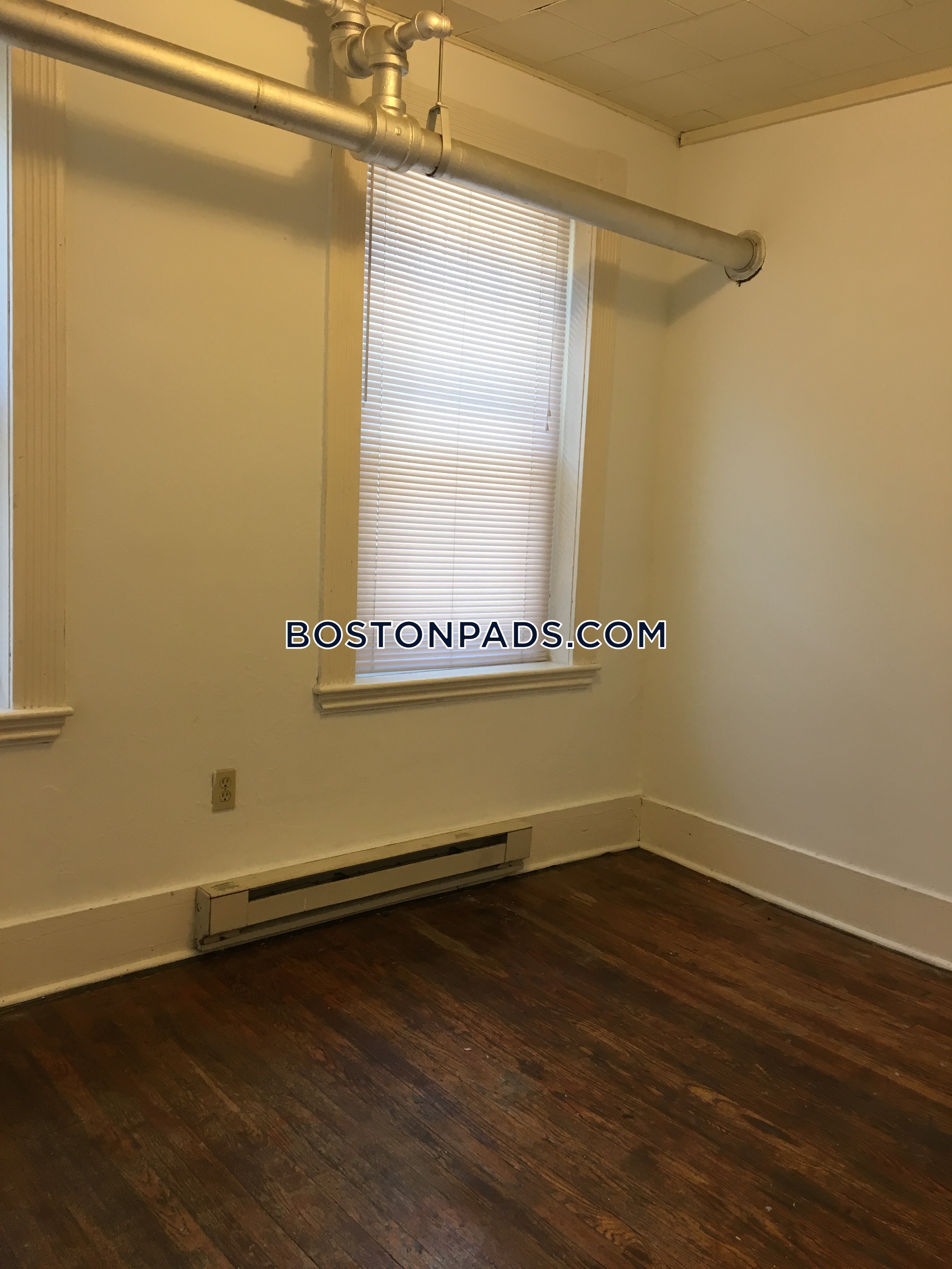 28 Westland Ave, Fenway