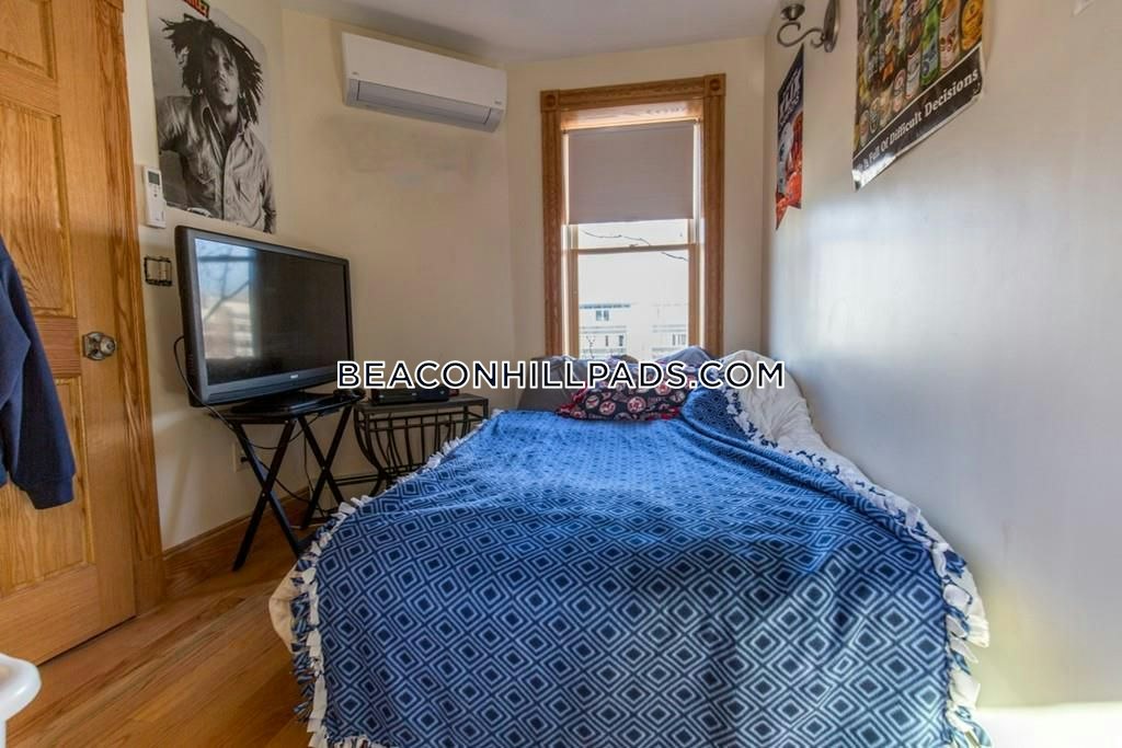 16 South Russell, Beacon Hill