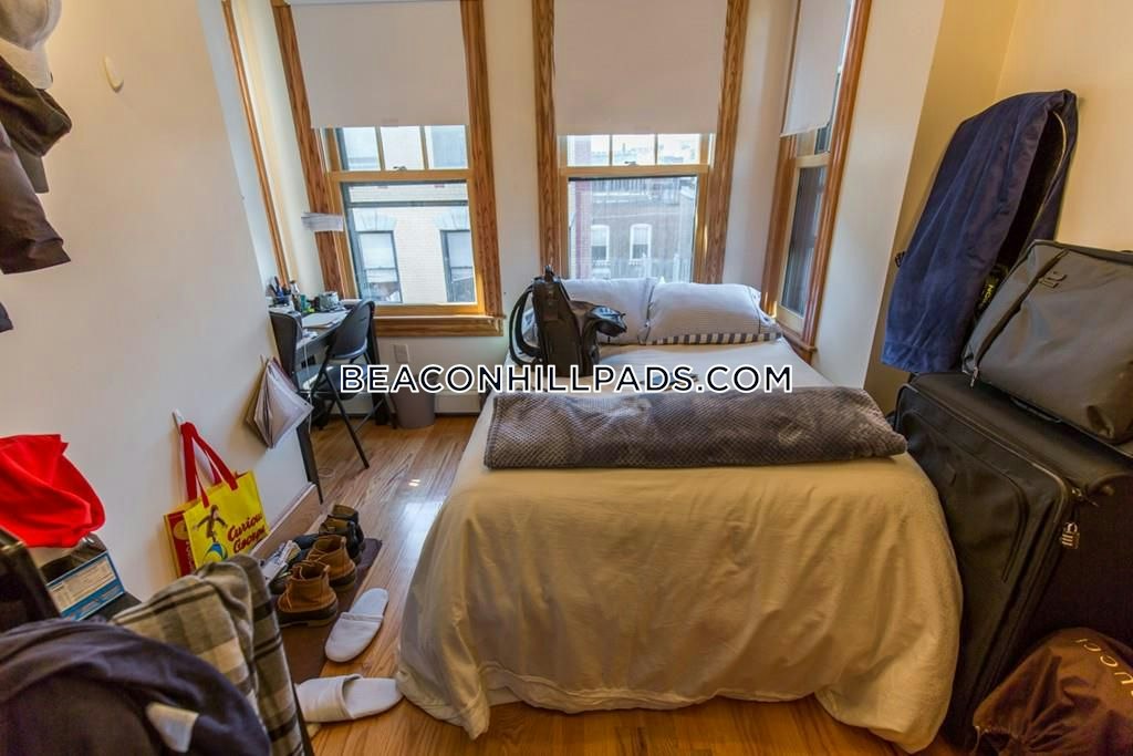 16 South Russell, Beacon Hill