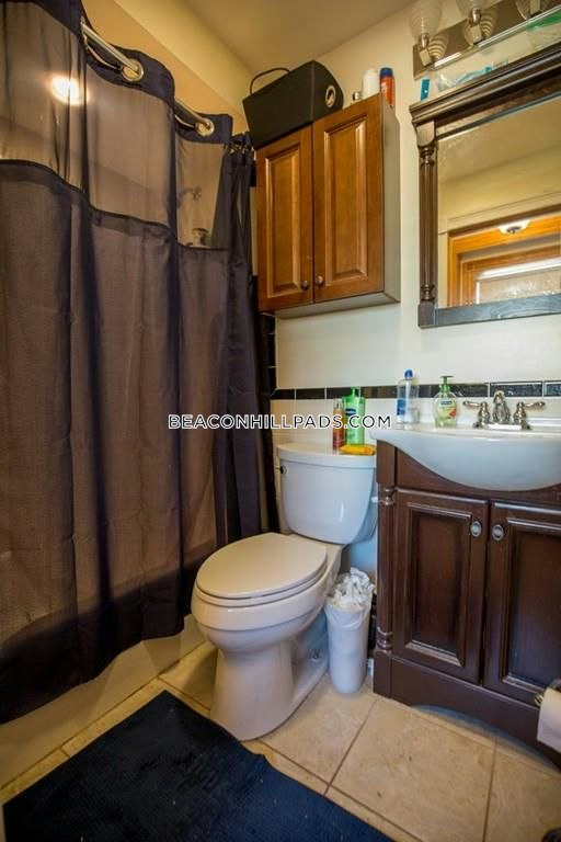 16 South Russell, Beacon Hill