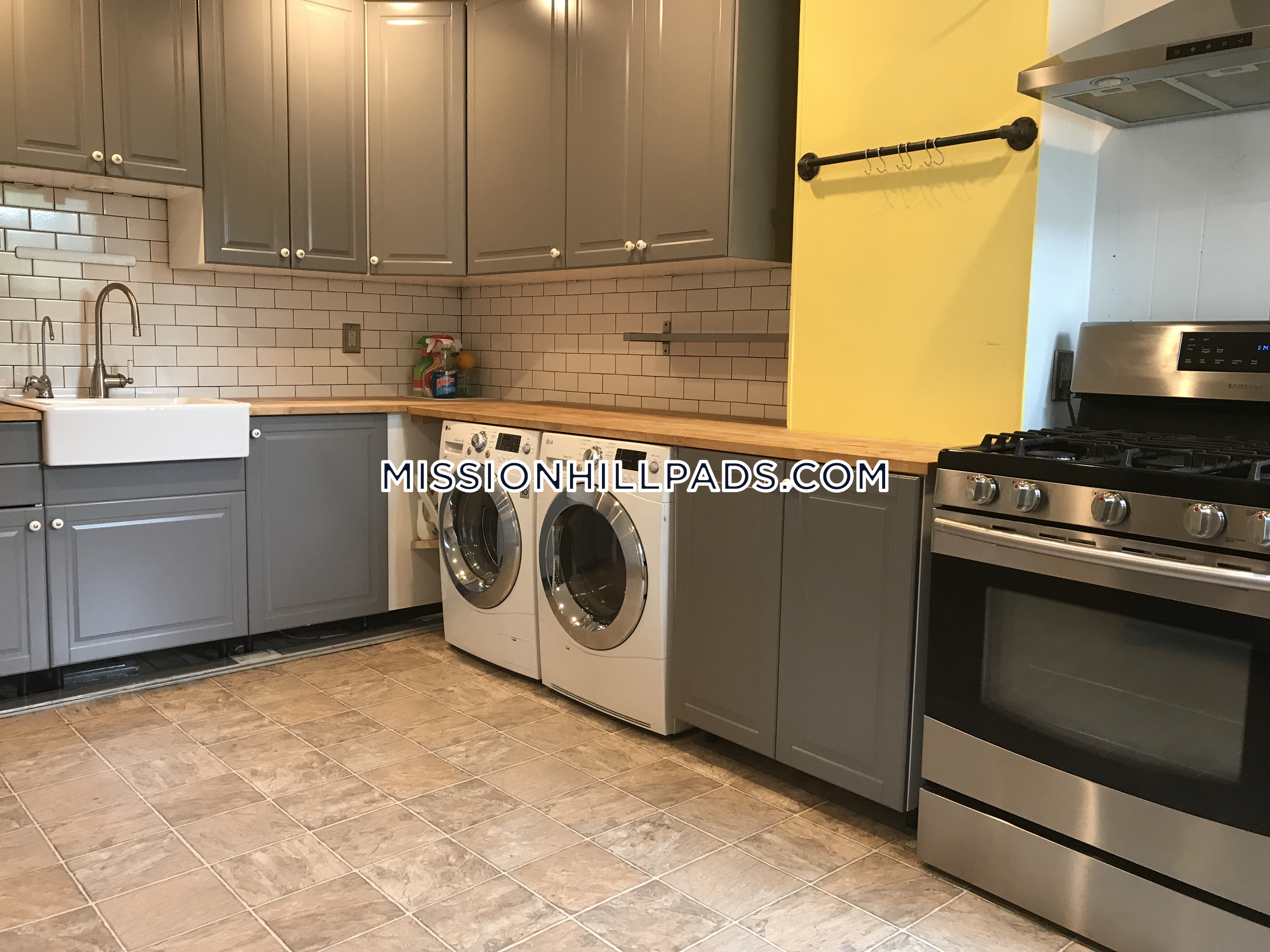 1500 Tremont St, Mission Hill