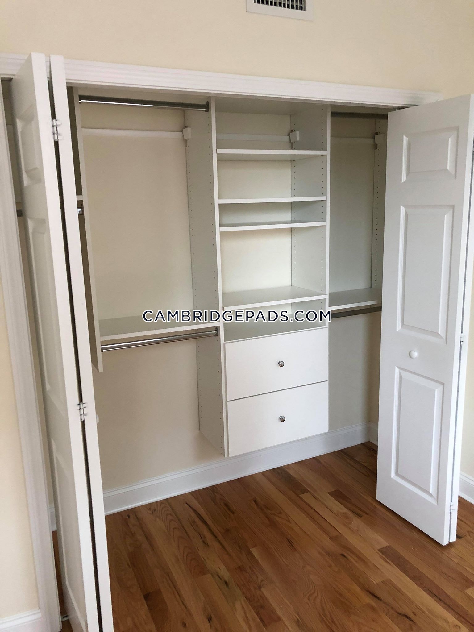 1 Chauncy St, Harvard Square