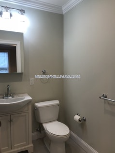 39 West Walnut Prk, Roxbury