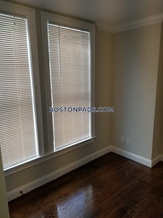 41 West Walnut Prk, Roxbury