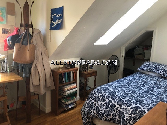 42 Brainerd Rd, Allston