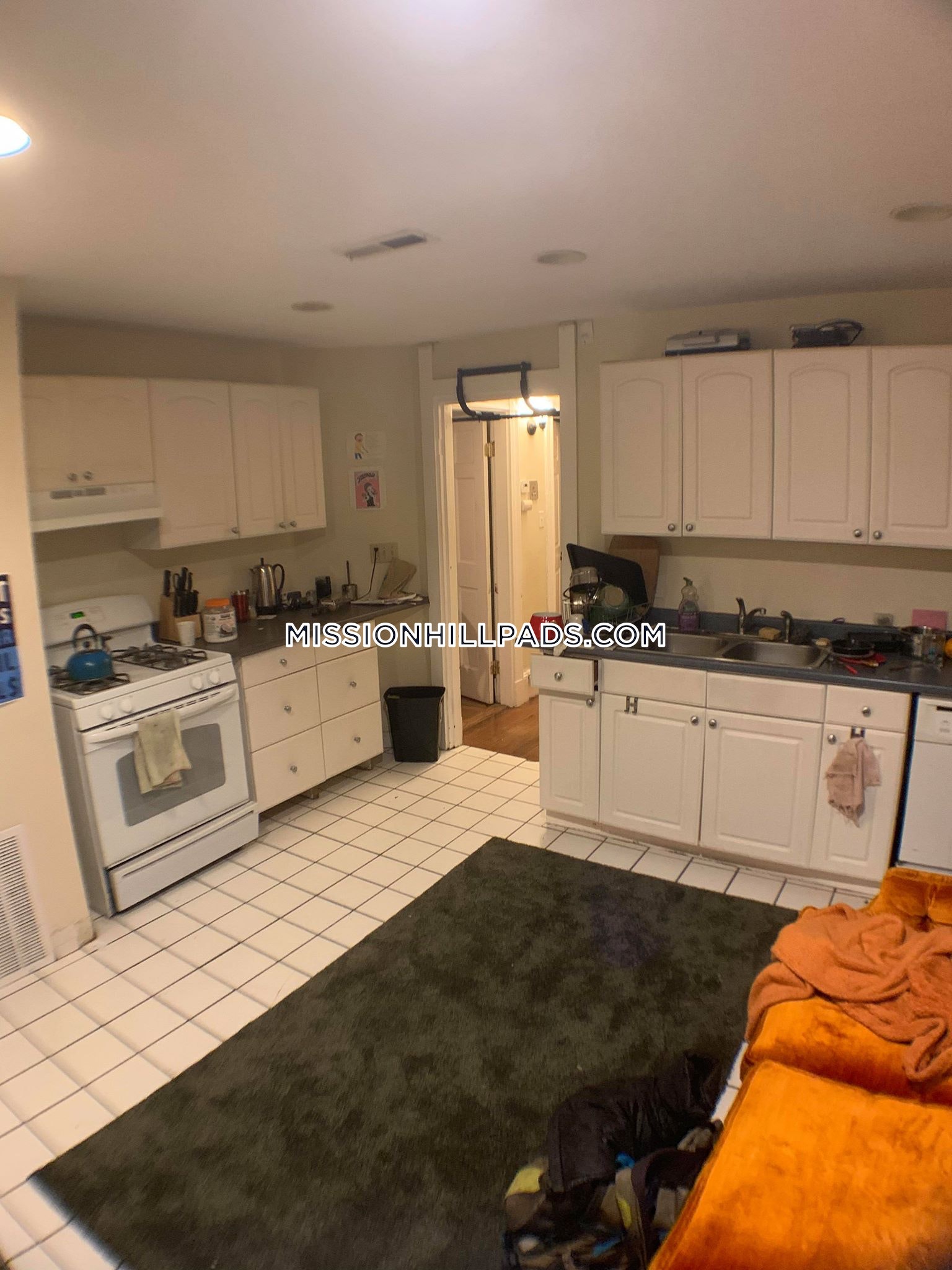 21 Bucknam St, Mission Hill