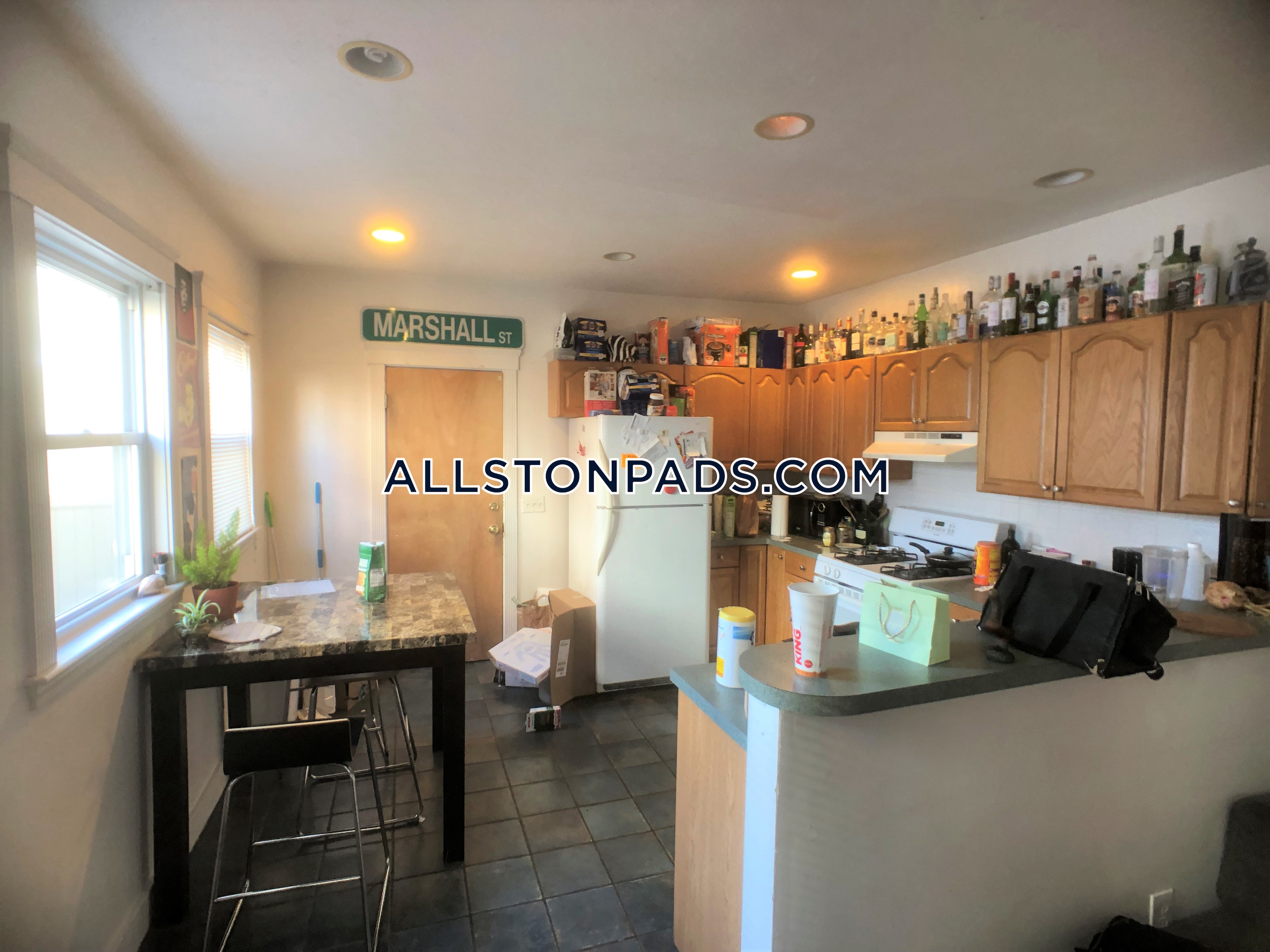 51 Gardner St, Allston