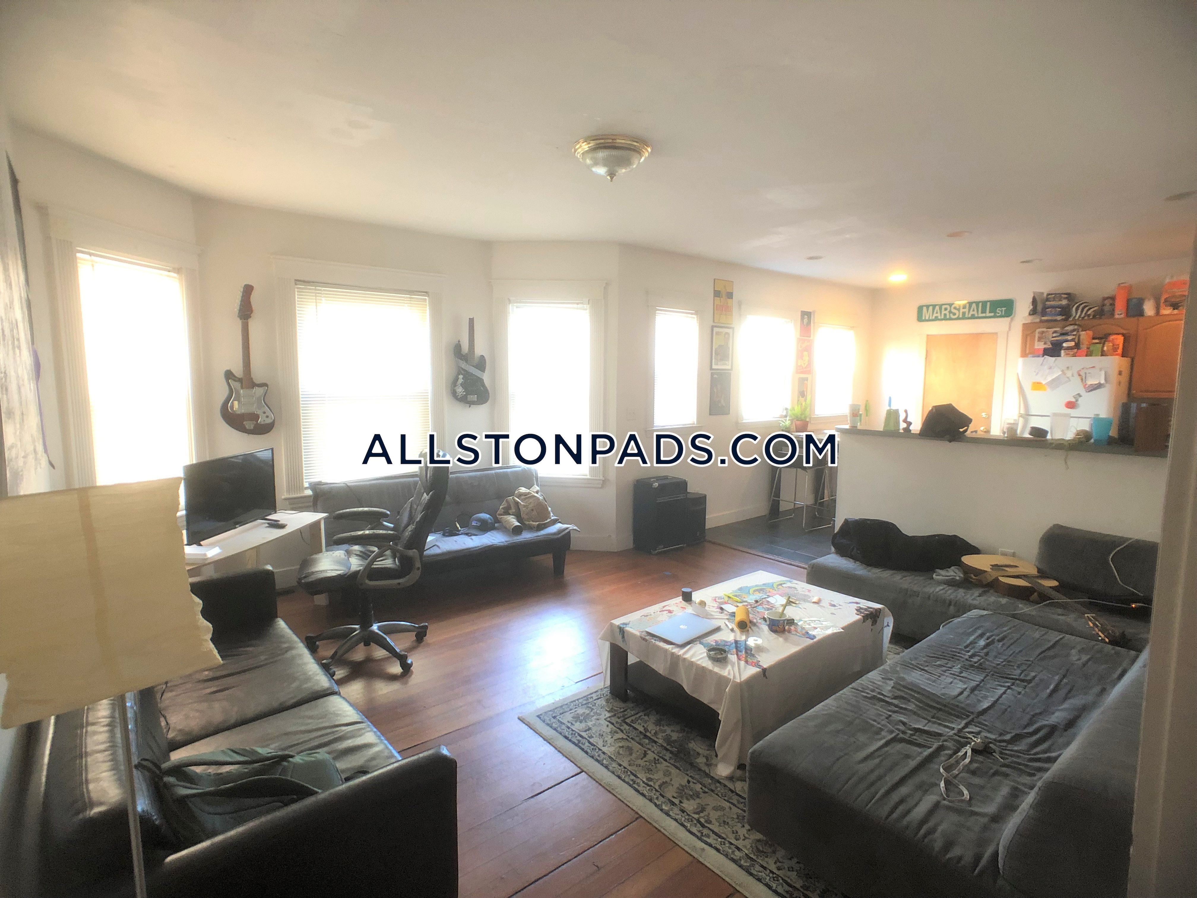 51 Gardner St, Allston