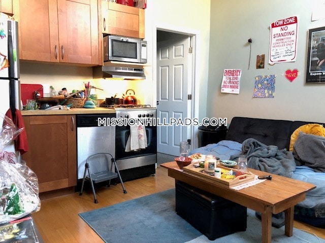 12 Shepherd Ave, Mission Hill