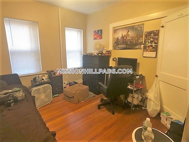 34 Darling St, Mission Hill