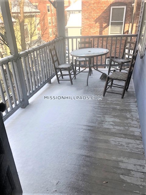 803 Parker St, Mission Hill