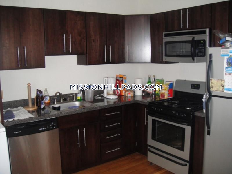 839 Parker St, Mission Hill