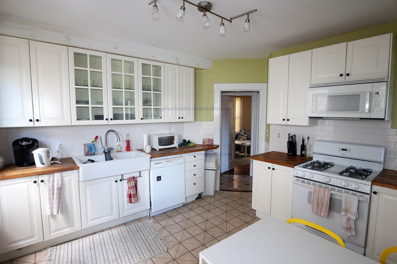 119 Browne St, Coolidge Corner