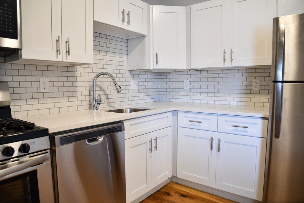 155 Chelsea St, East Boston