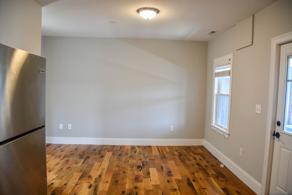 155 Chelsea St, East Boston