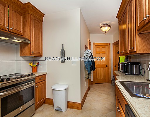 137 Charles, Beacon Hill