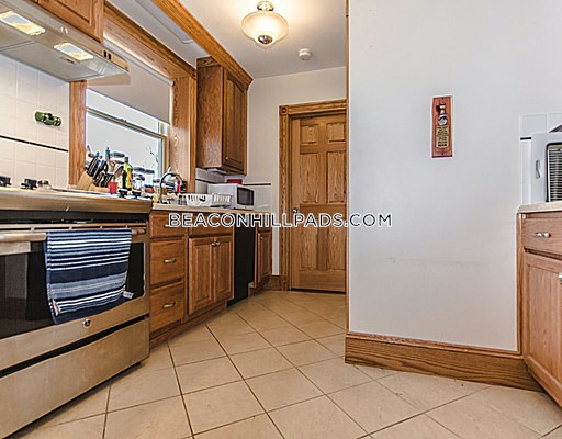 16 South Russell, Beacon Hill