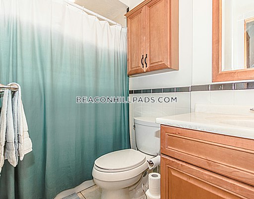 5 Phillips, Beacon Hill