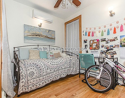 5 Phillips, Beacon Hill