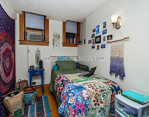 29 Phillips, Beacon Hill