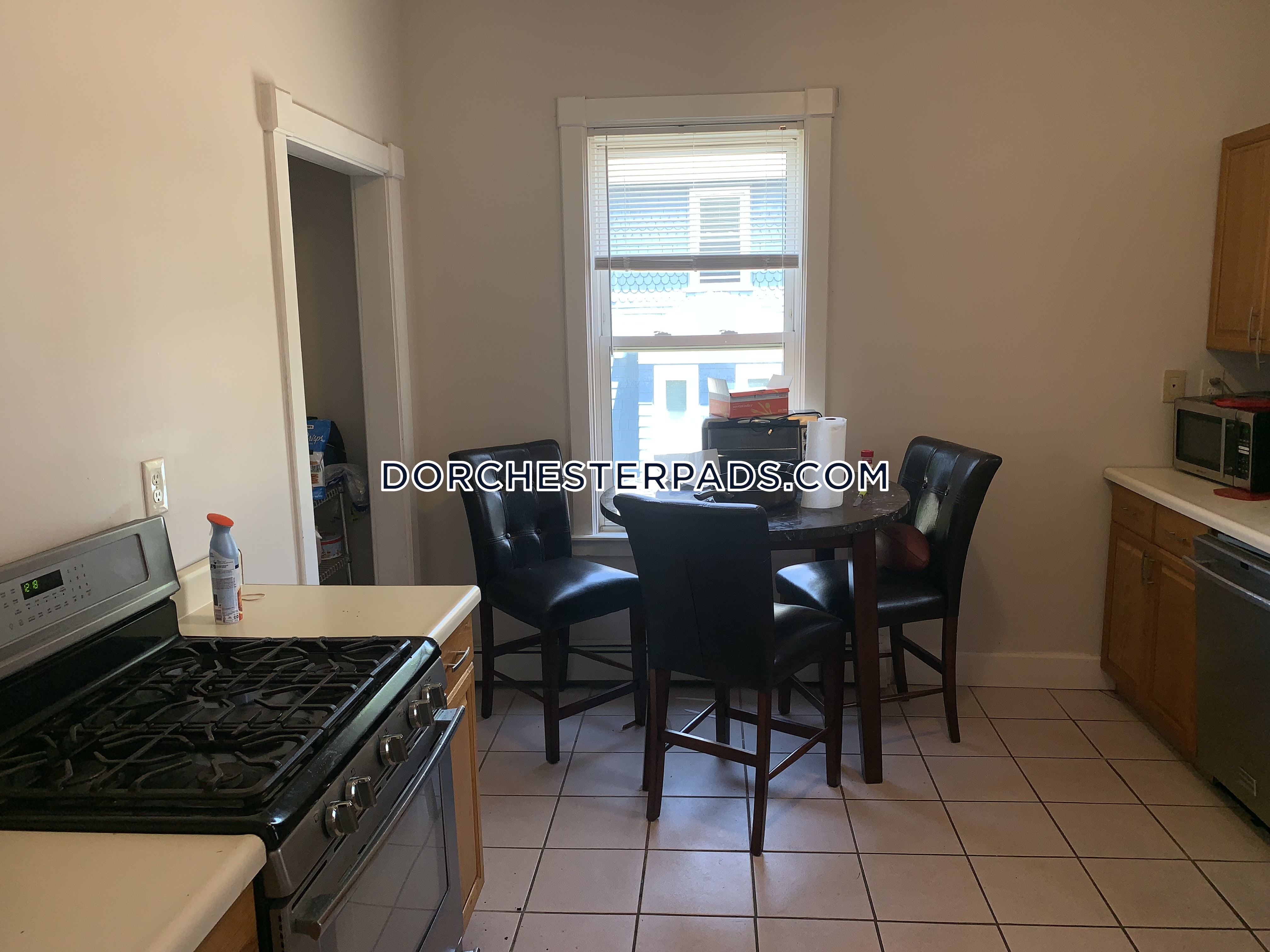 22 Harbor Crest Ct, Dorchester