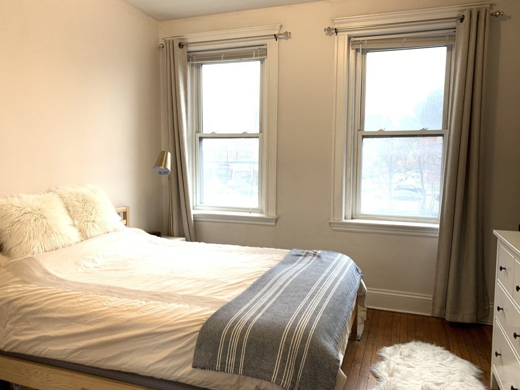 1560 Commonwealth Ave, Brighton