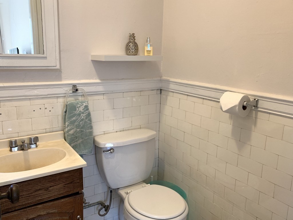 1560 Commonwealth Ave, Brighton