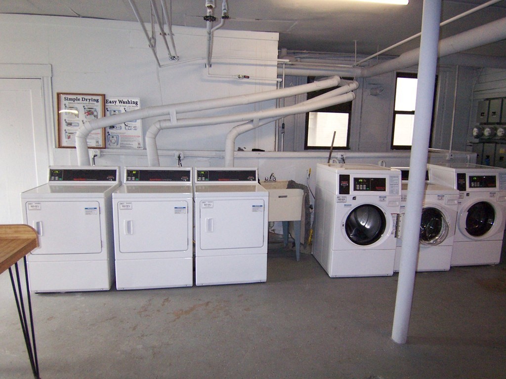 1560 Commonwealth Ave, Brighton