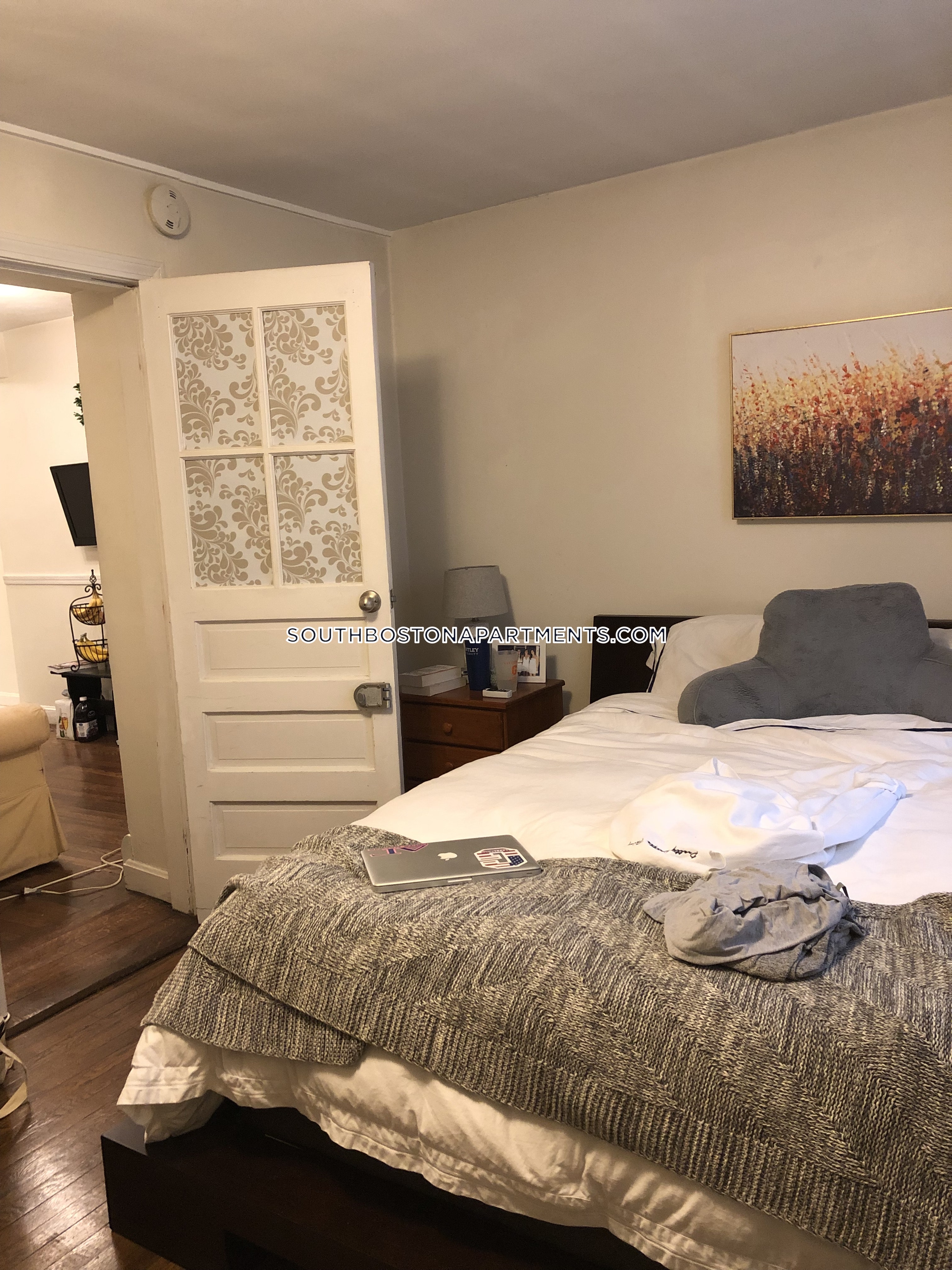 819 Broadway, South Boston