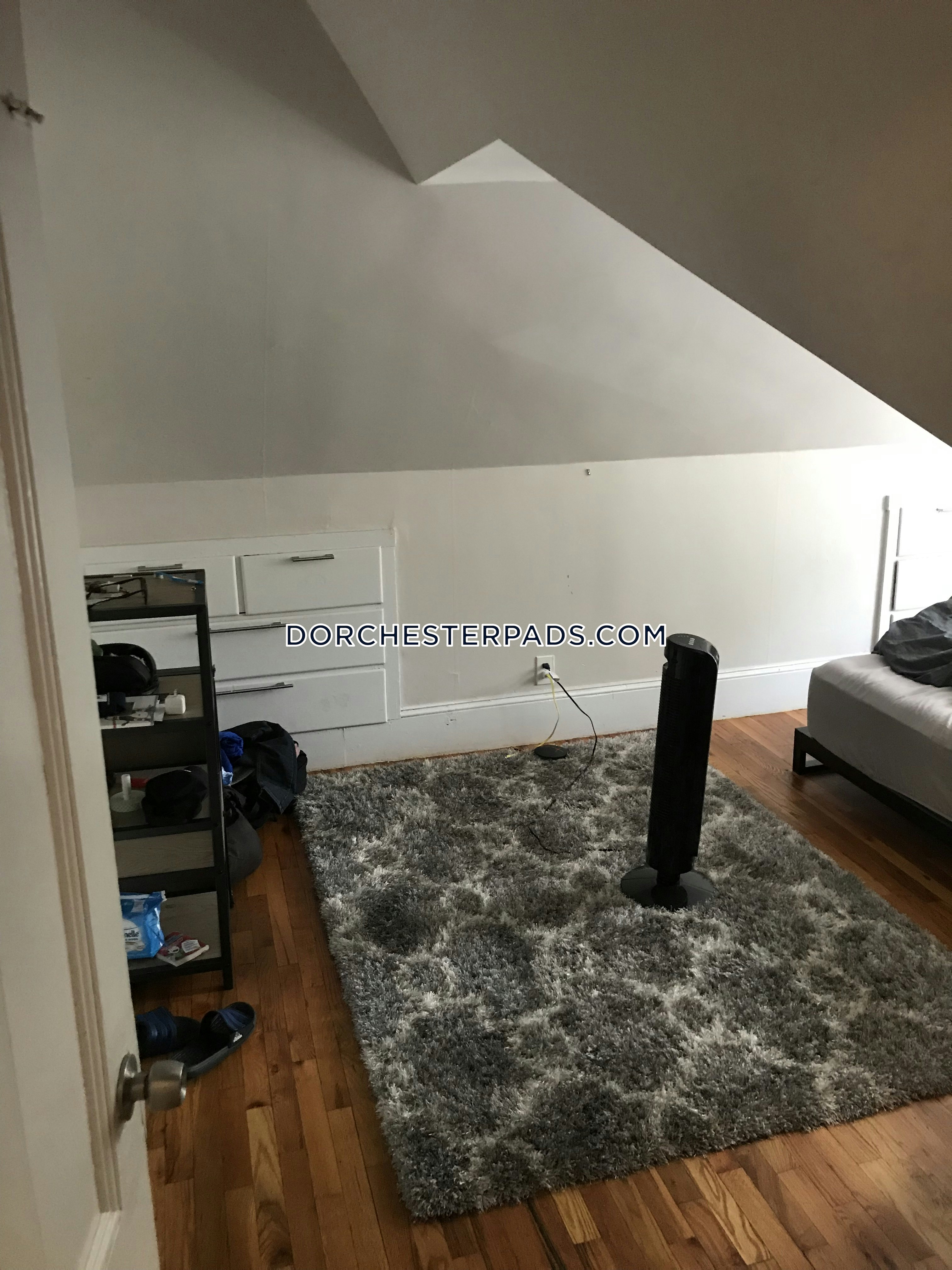 22 Harbor Crest Ct, Dorchester