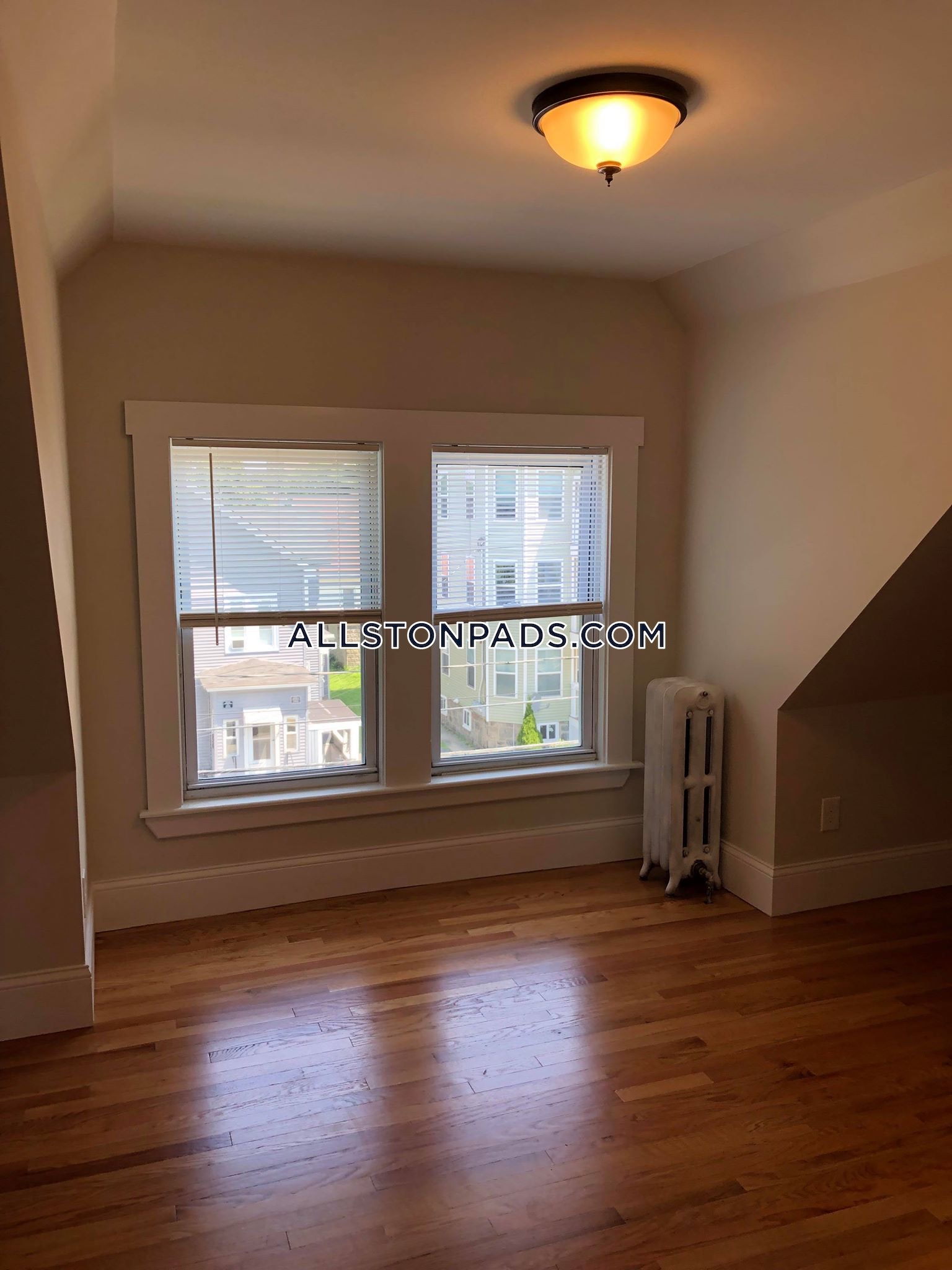 22 Mansfield St, Allston