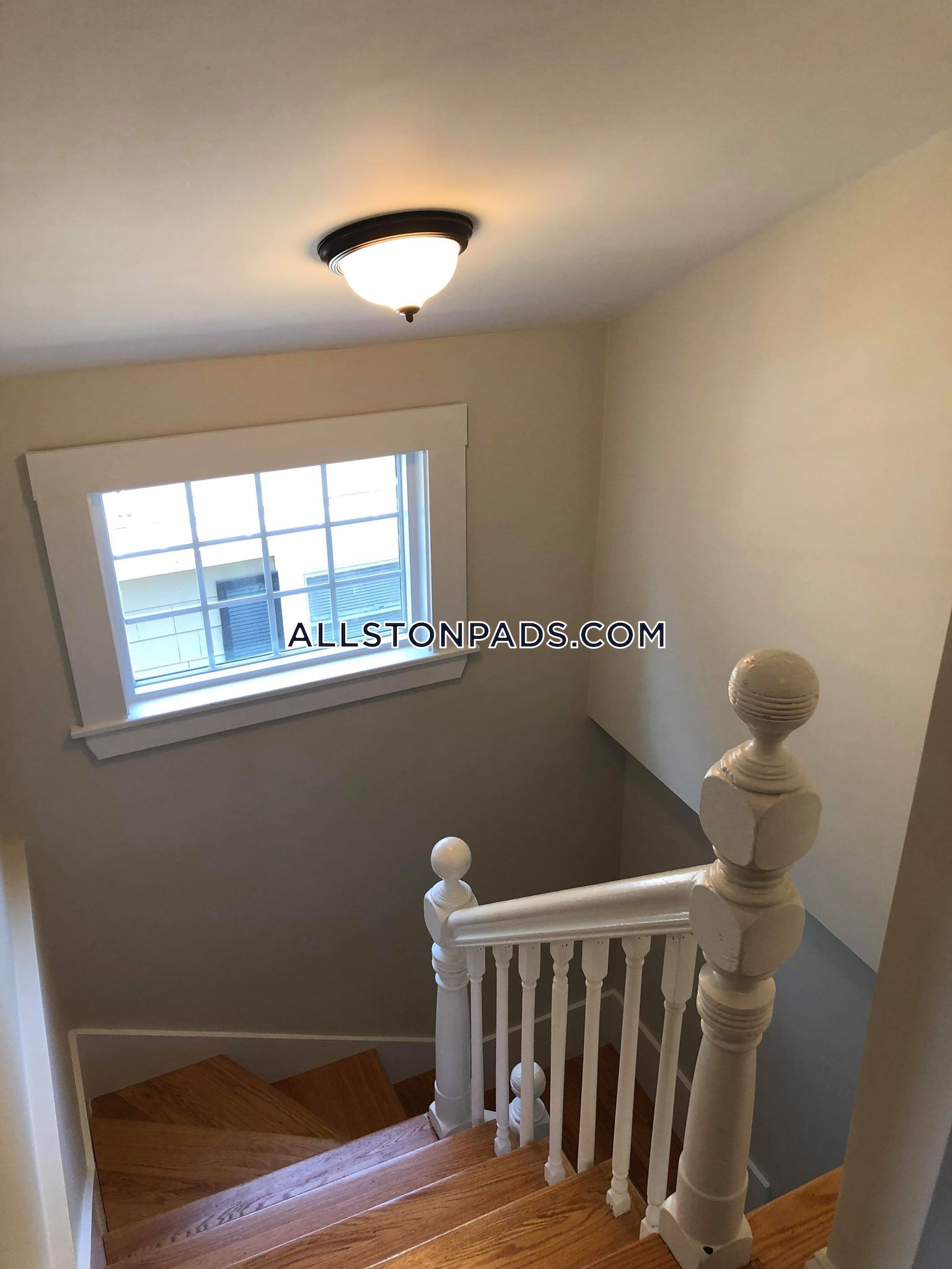 22 Mansfield St, Allston