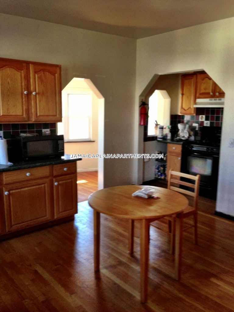 47 Creighton, Jamaica Plain