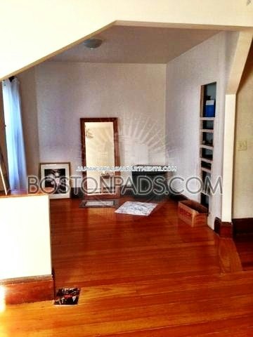 47 Creighton, Jamaica Plain