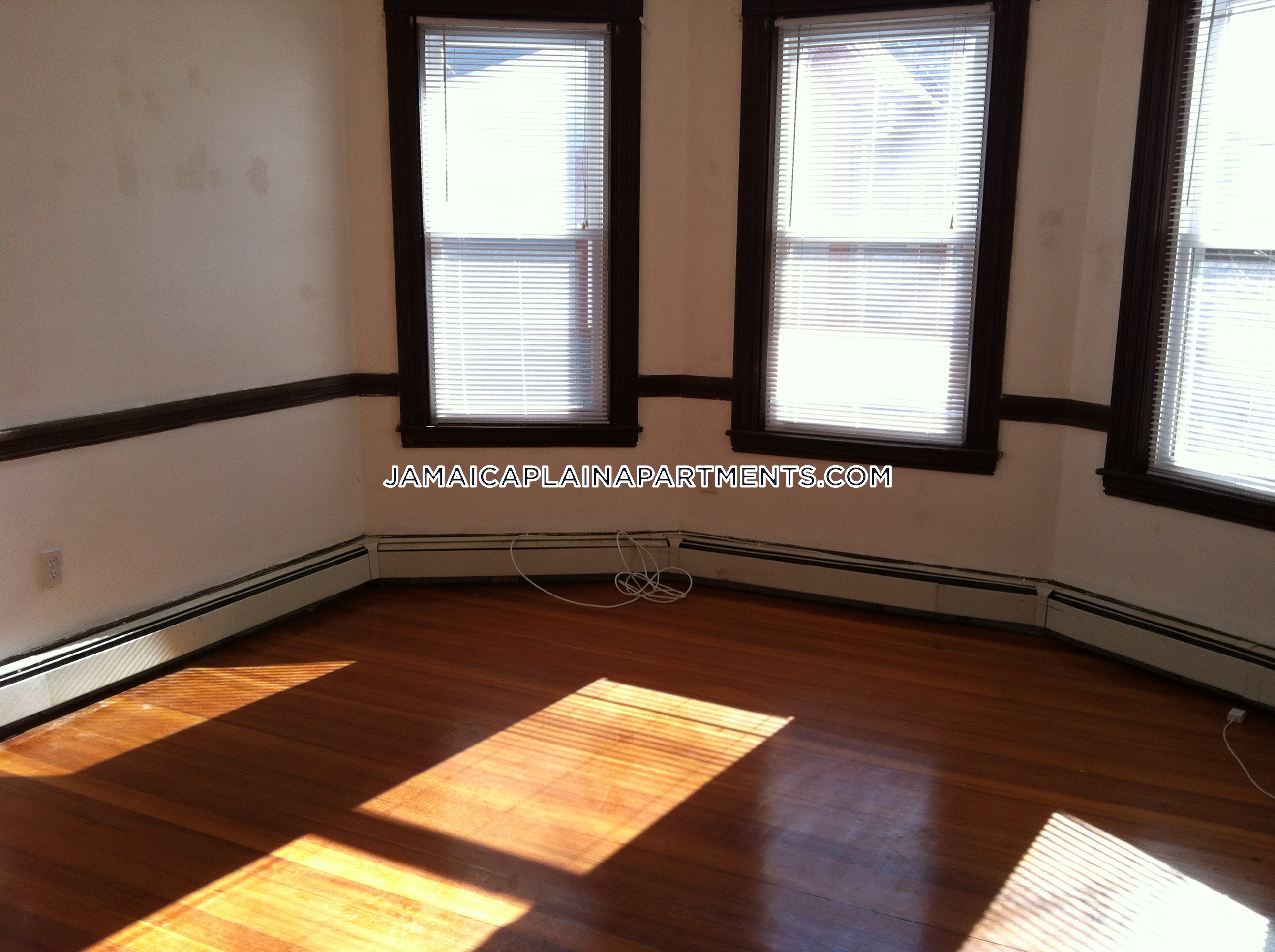 47 Creighton, Jamaica Plain