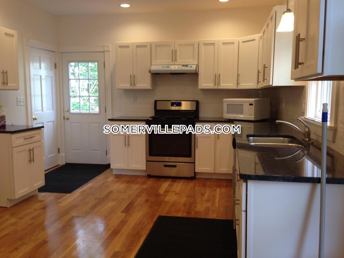 197 College Ave, Davis Square