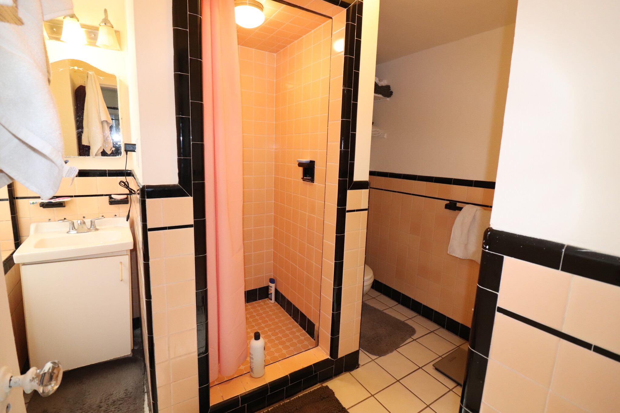 1569 Beacon St, Coolidge Corner